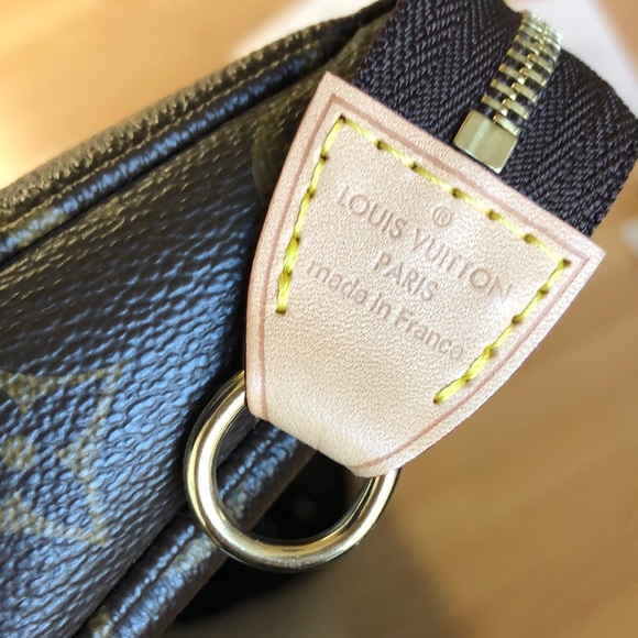 AUTHENTIC 🌸🌸 Pochette Accessory 🌸🌸 with Louis Vuitton Crossbody Strap - Picture 5 of 16